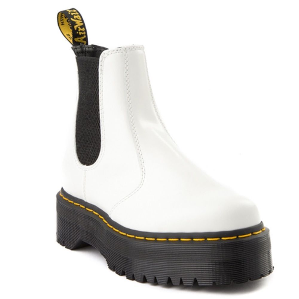 NWT Dr. Martens White Leather 2976 Platform Chelsea Boots